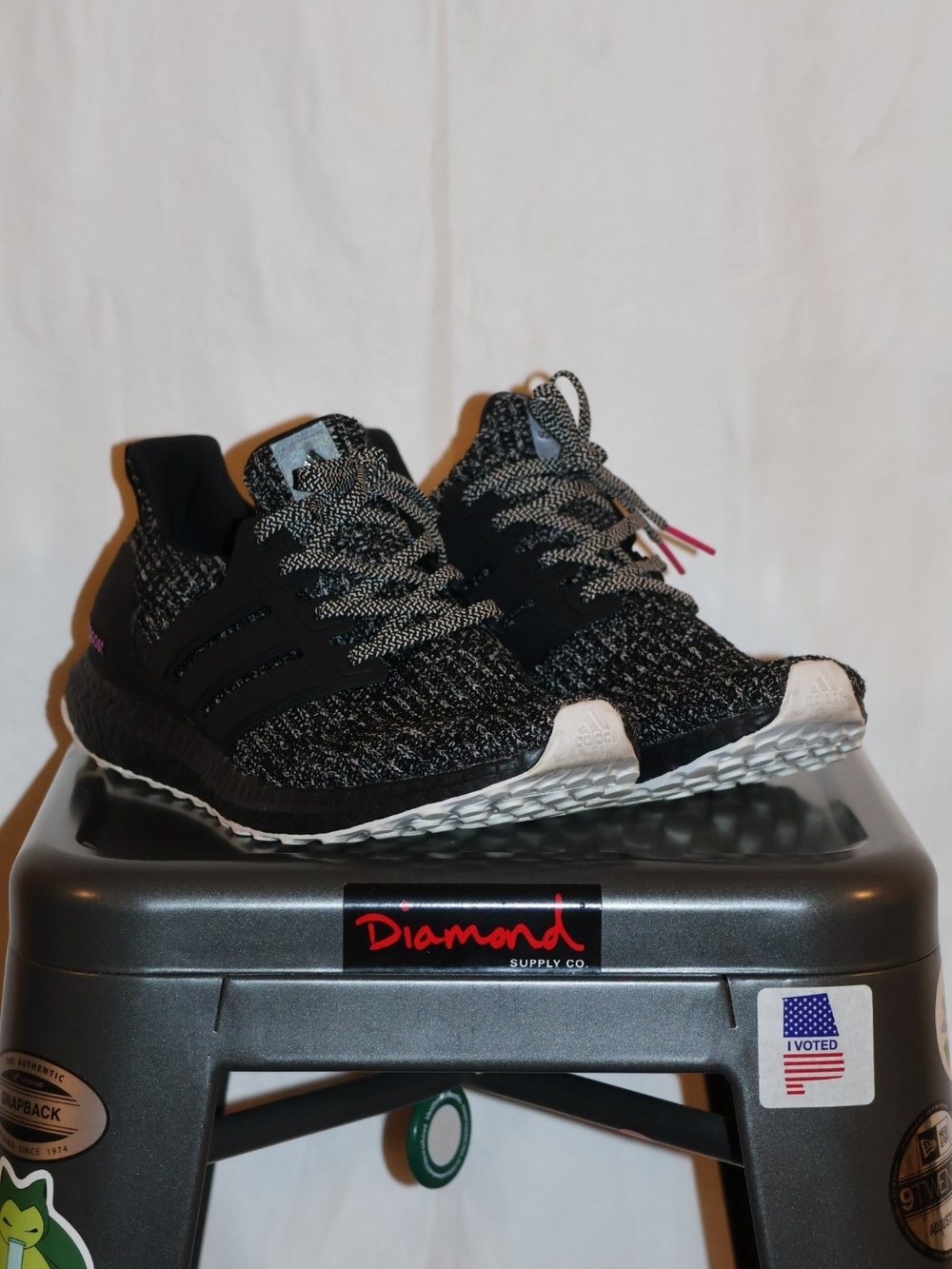 Adidas UltraBoost 4.0 'Breast Cancer Awareness' - Picture 5 of 8